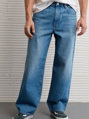 American Eagle Outfitters Relaxed Wide-Leg Jeans in Light Blue Wash